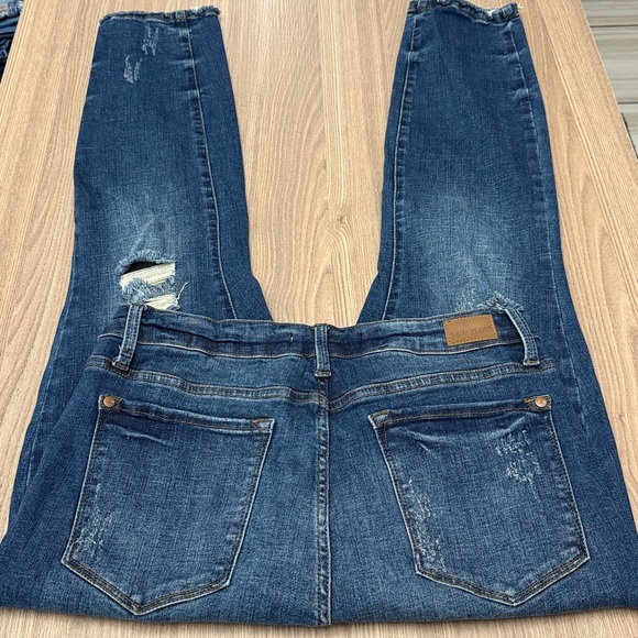 Judy Blue Mid Rise Destroyed Distressed Relaxed Fit Jeans Sz 11/30 JB88304 DK-R - Picture 4 of 9